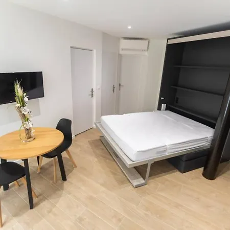 L'estrella Апартаменты Марсейан